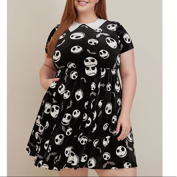 TORRID NWT DISNEY THE NIGHTMARE BEFORE CHRISTMAS MINI VELVET DRESS HALLOWEEN - Picture 1 of 6